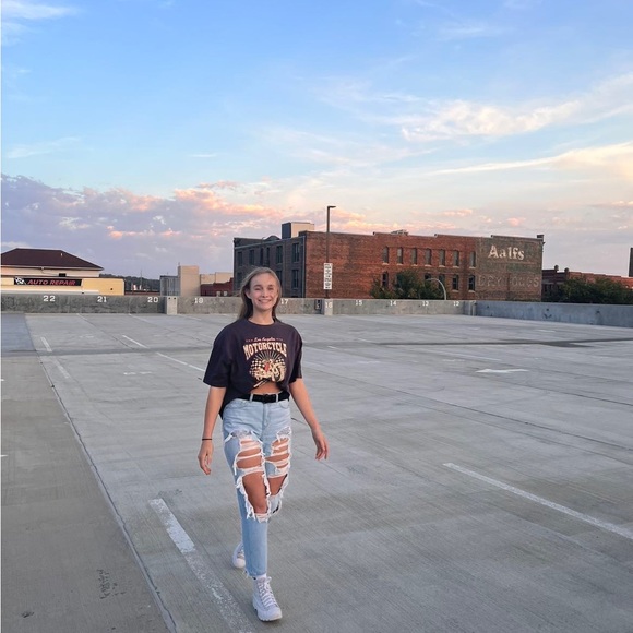 Meet your Posher, Avery - Picture 4 of 5